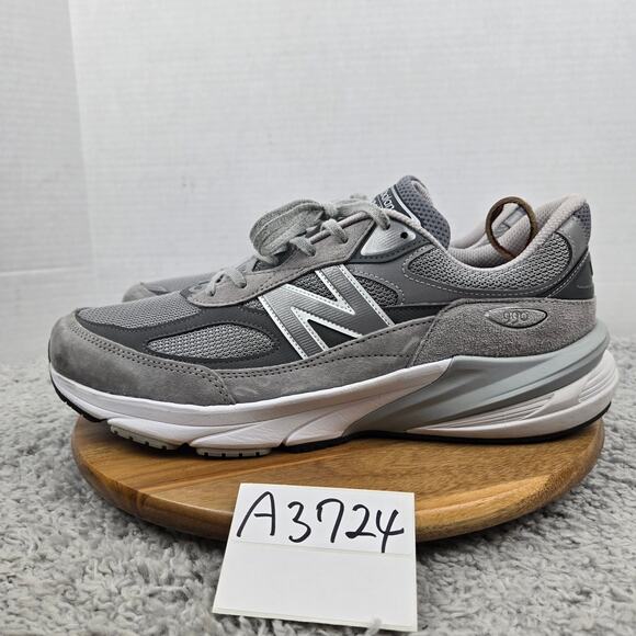 New Balance Mens 14D 990v6 Grey White Casual Comfort Daily Sneaker M990GL6 - Picture 1 of 12